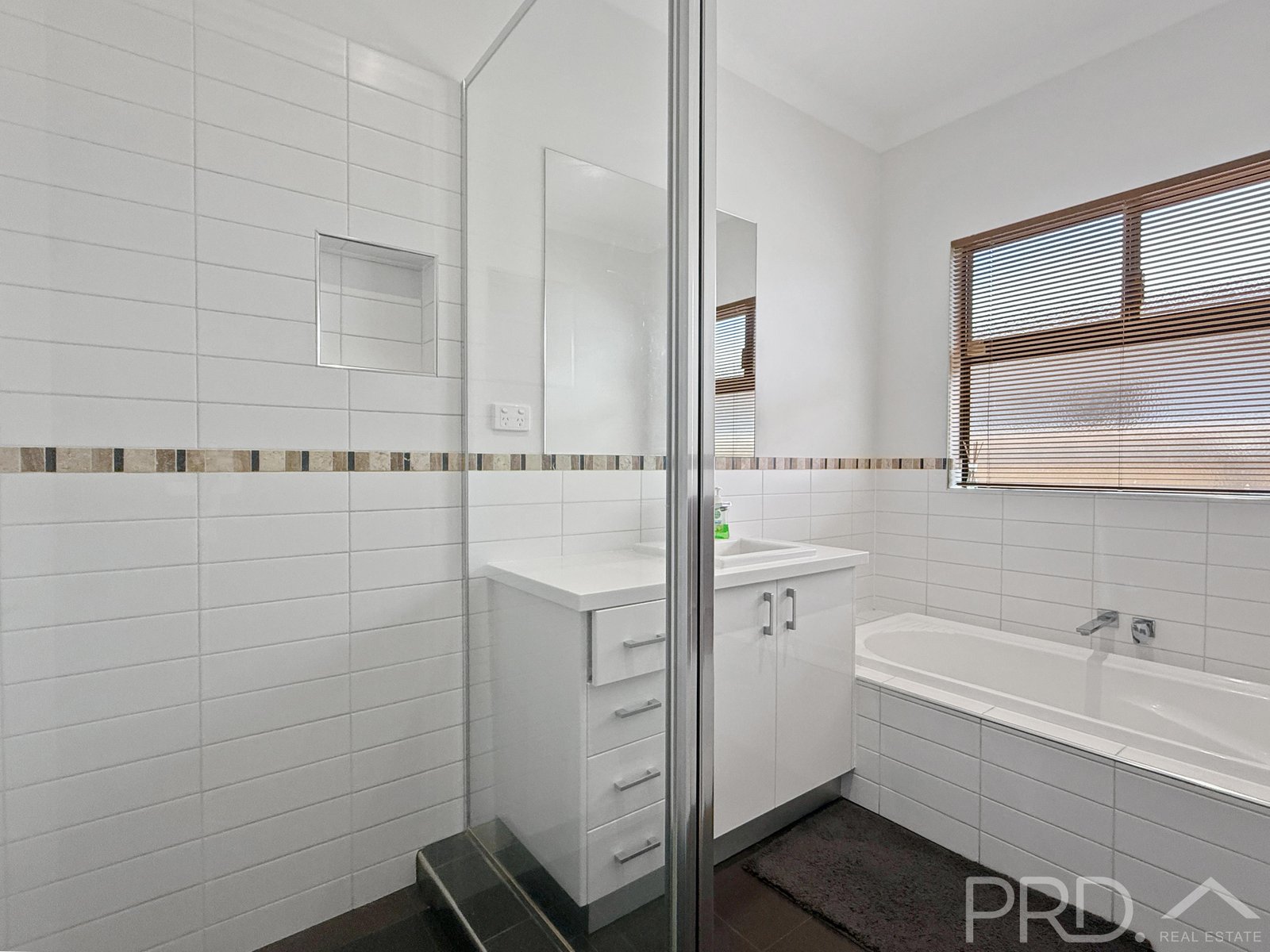 34 Baynton Drive BAYNTON 11