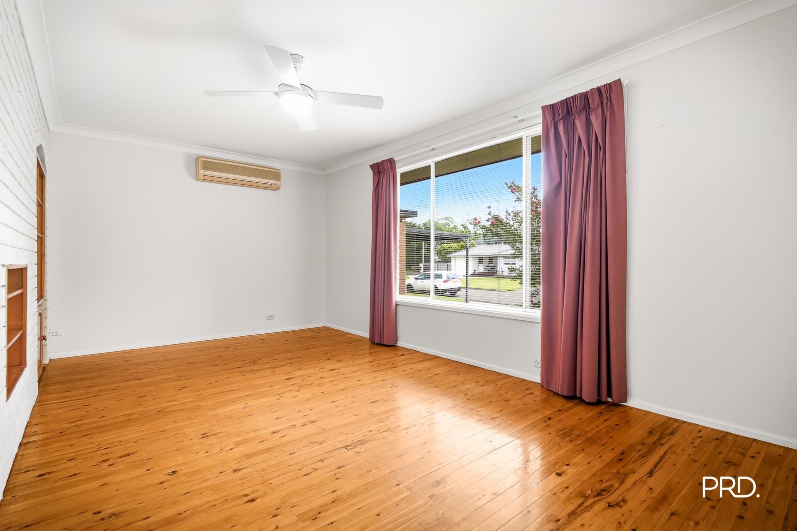 34 Beach St  Emu Plains 7