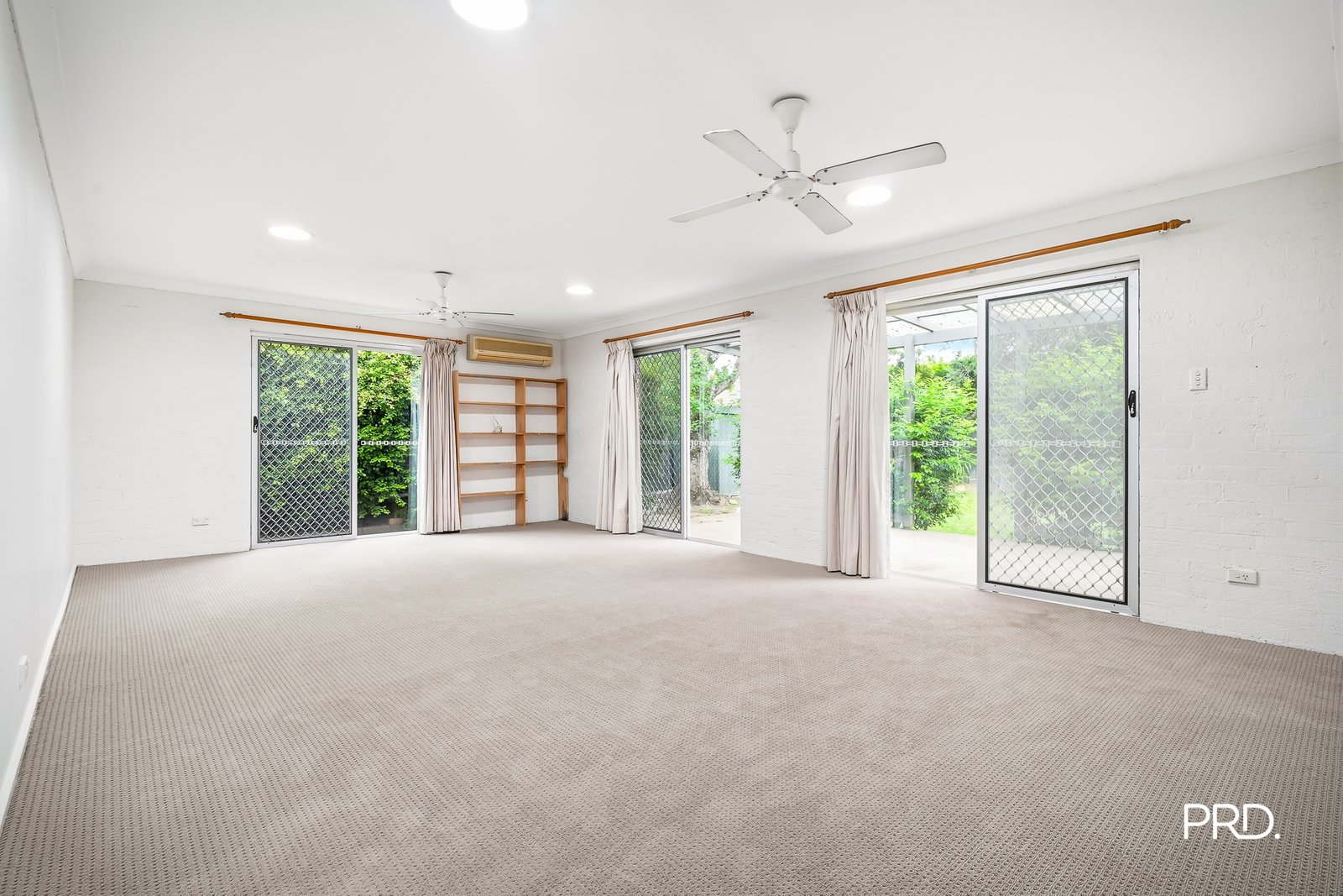 34 Beach St  Emu Plains 8