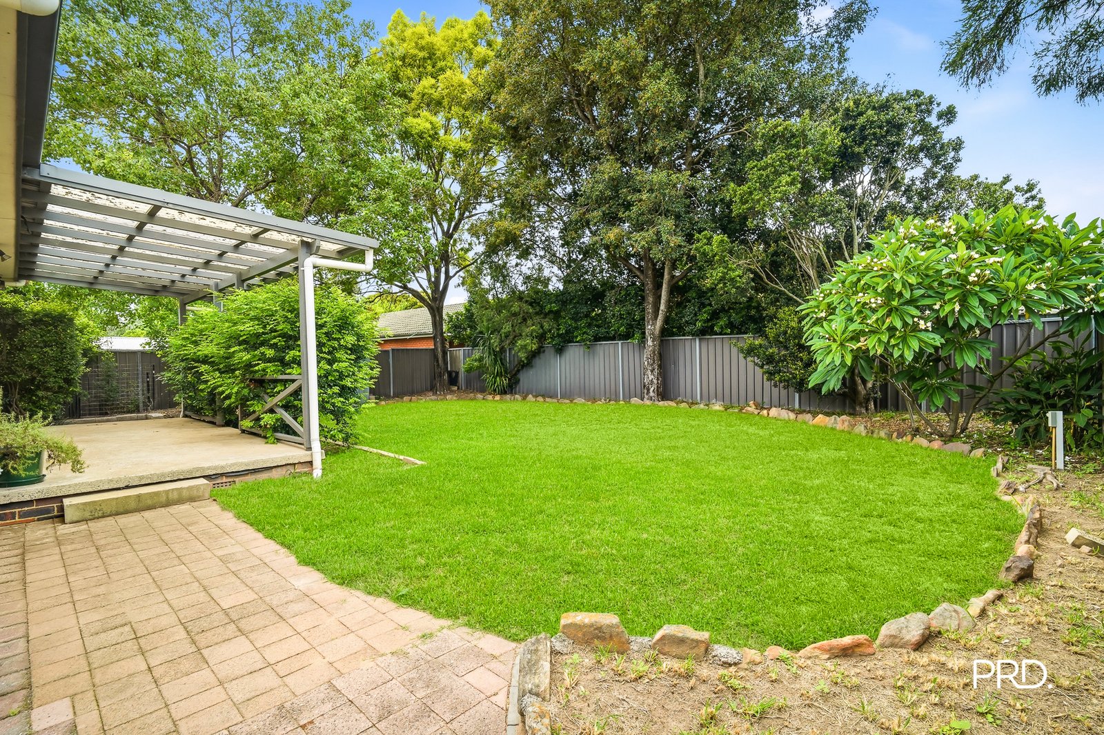 34 Beach St  Emu Plains 11