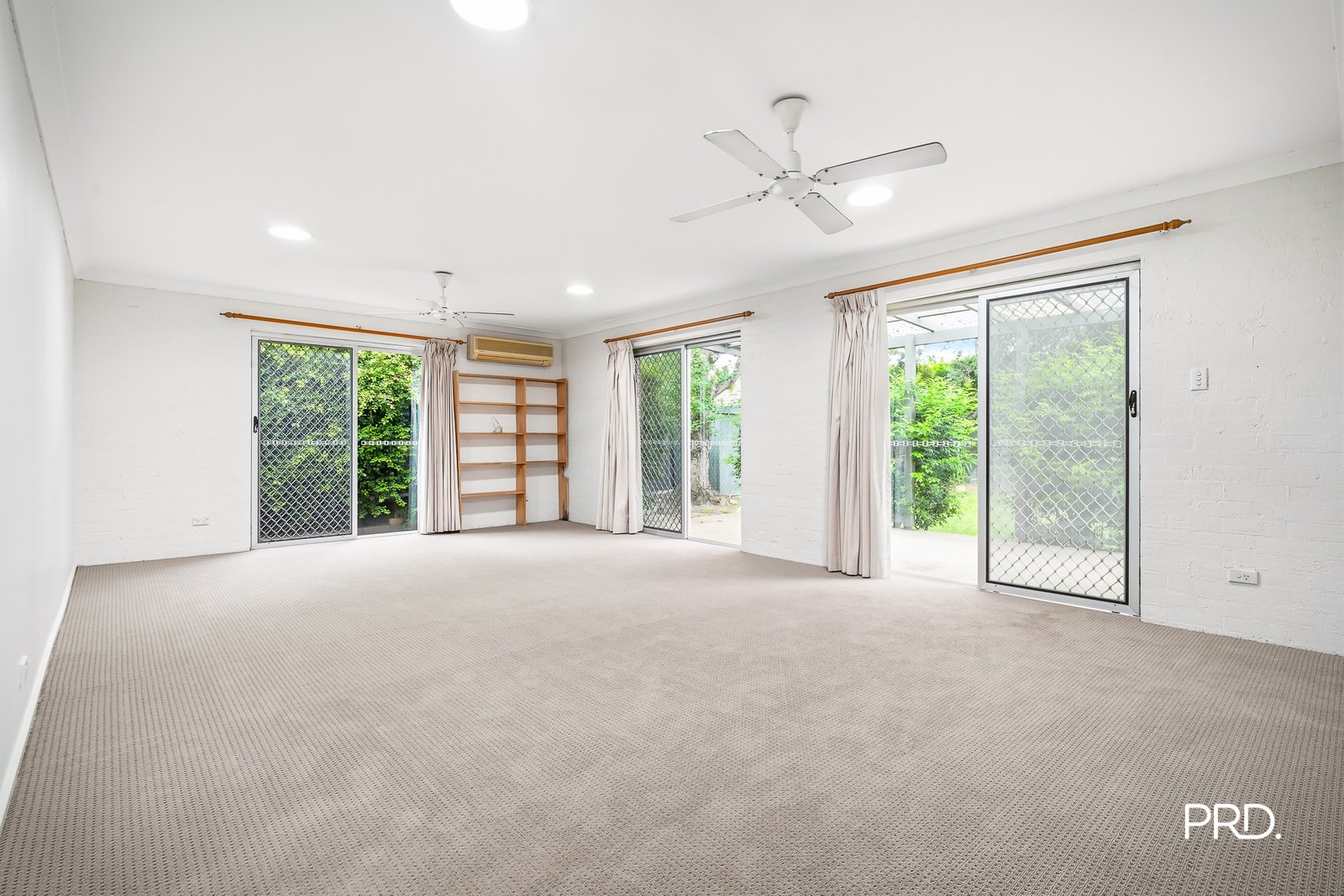 34 Beach St  Emu Plains 8