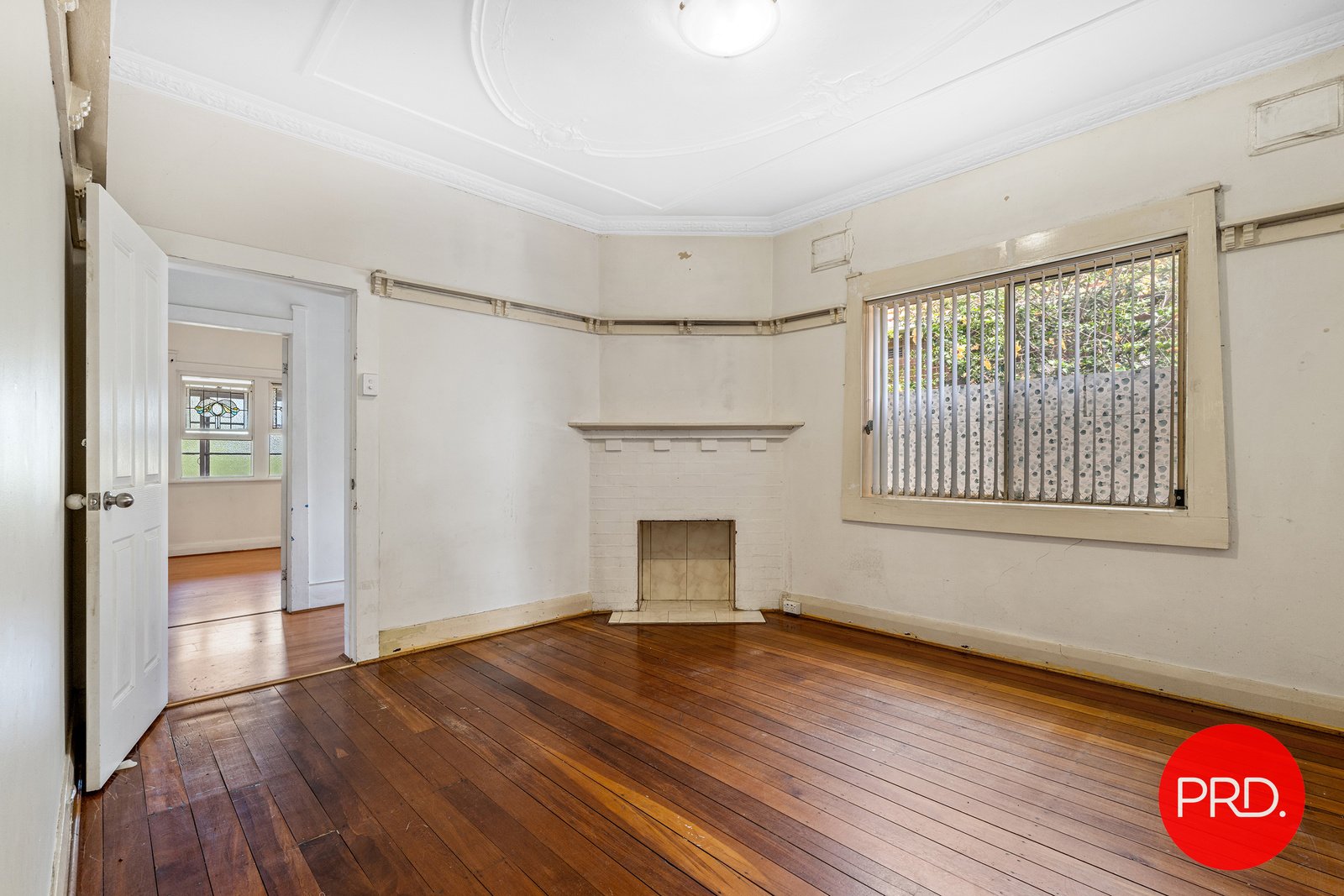 34 Beach Street KOGARAH 4