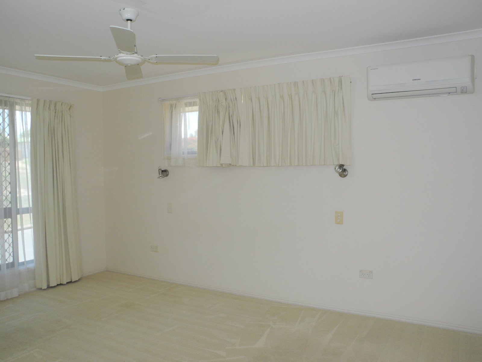 34 Beltana Drive BOYNE ISLAND 4