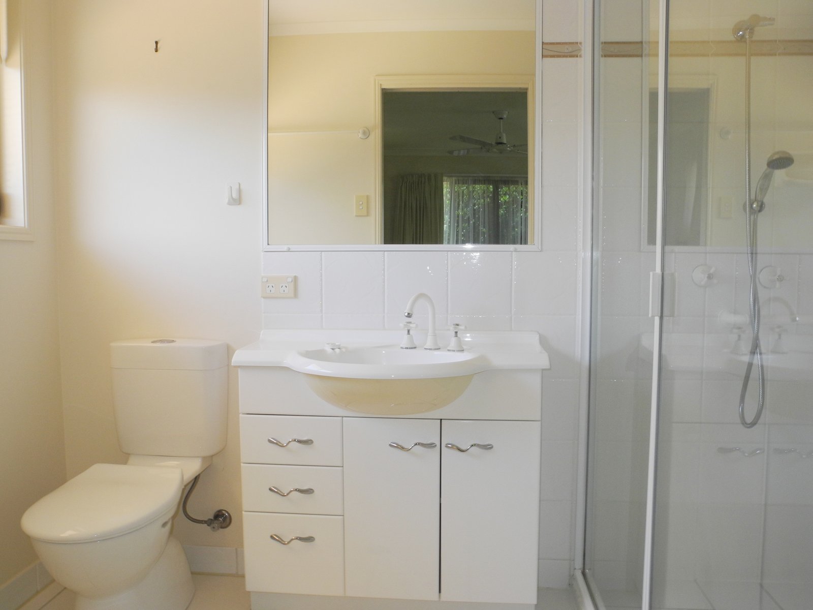 34 Beltana Drive BOYNE ISLAND 8