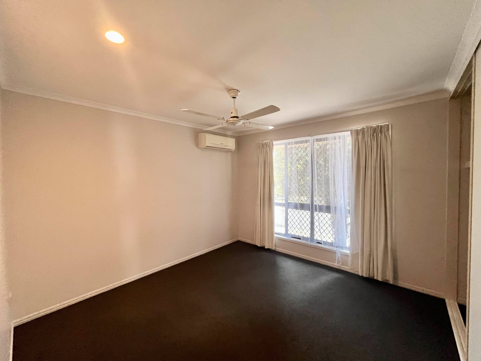 34 Beltana Drive BOYNE ISLAND 6