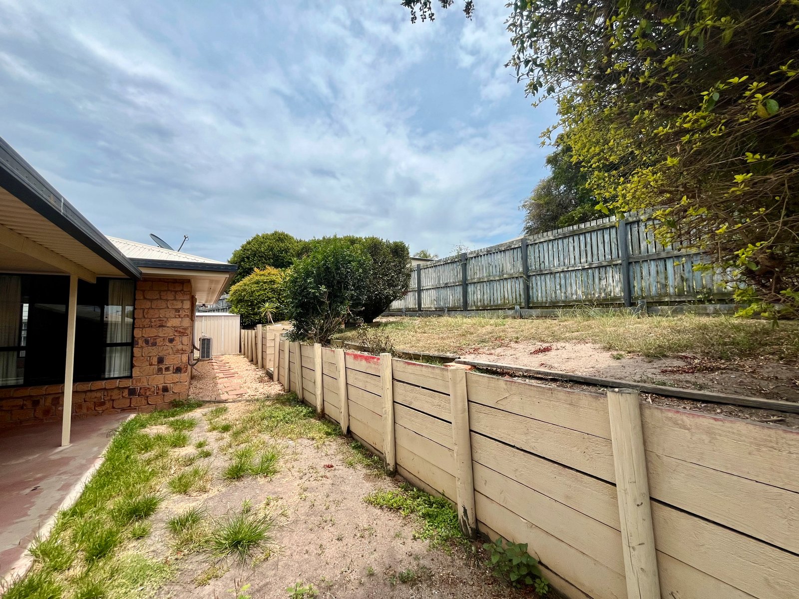 34 Beltana Drive BOYNE ISLAND 13