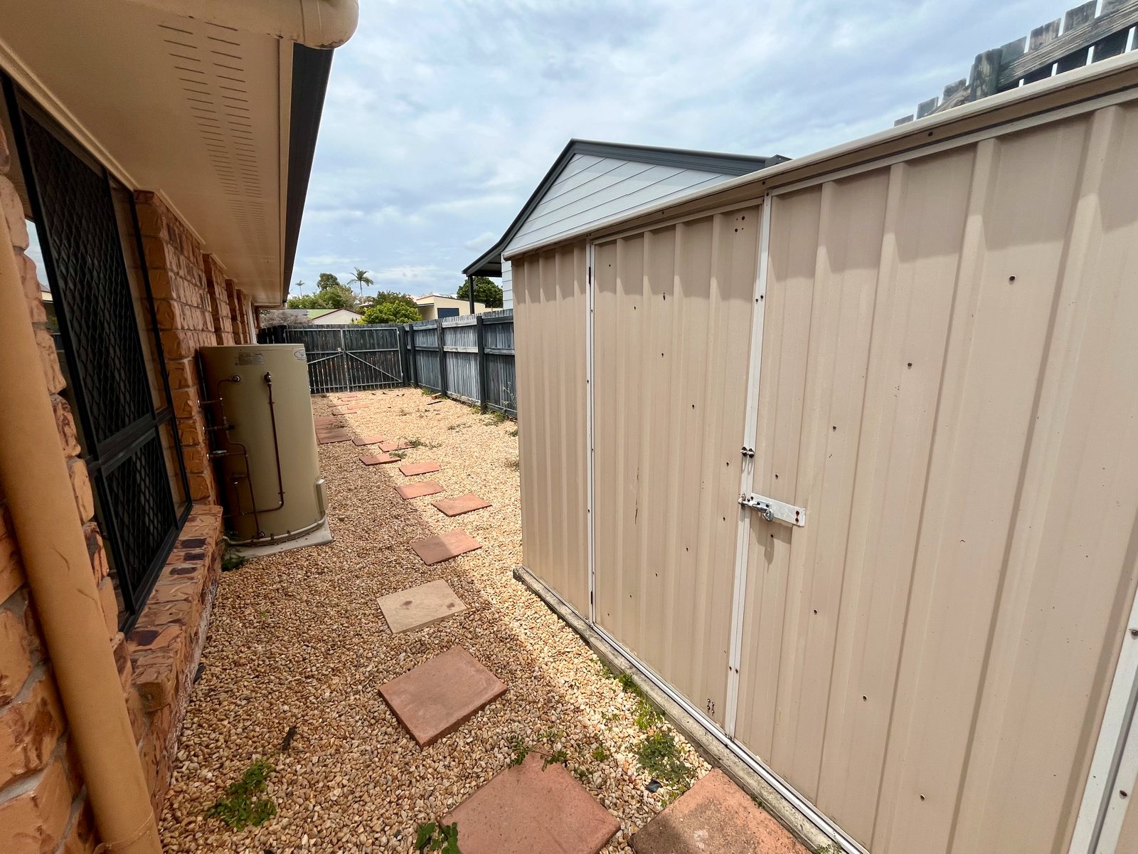34 Beltana Drive BOYNE ISLAND 14