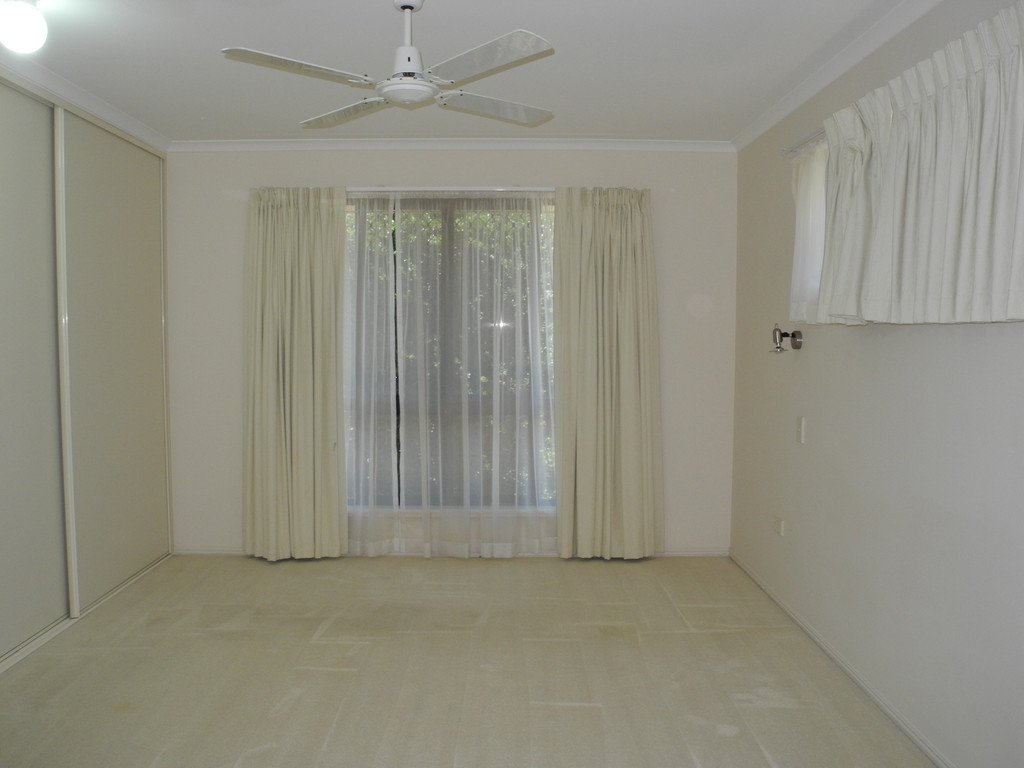 34 Beltana Drive BOYNE ISLAND 8