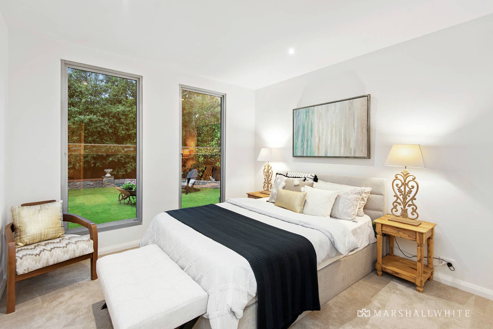 34 Bennett Parade, Kew East, VIC