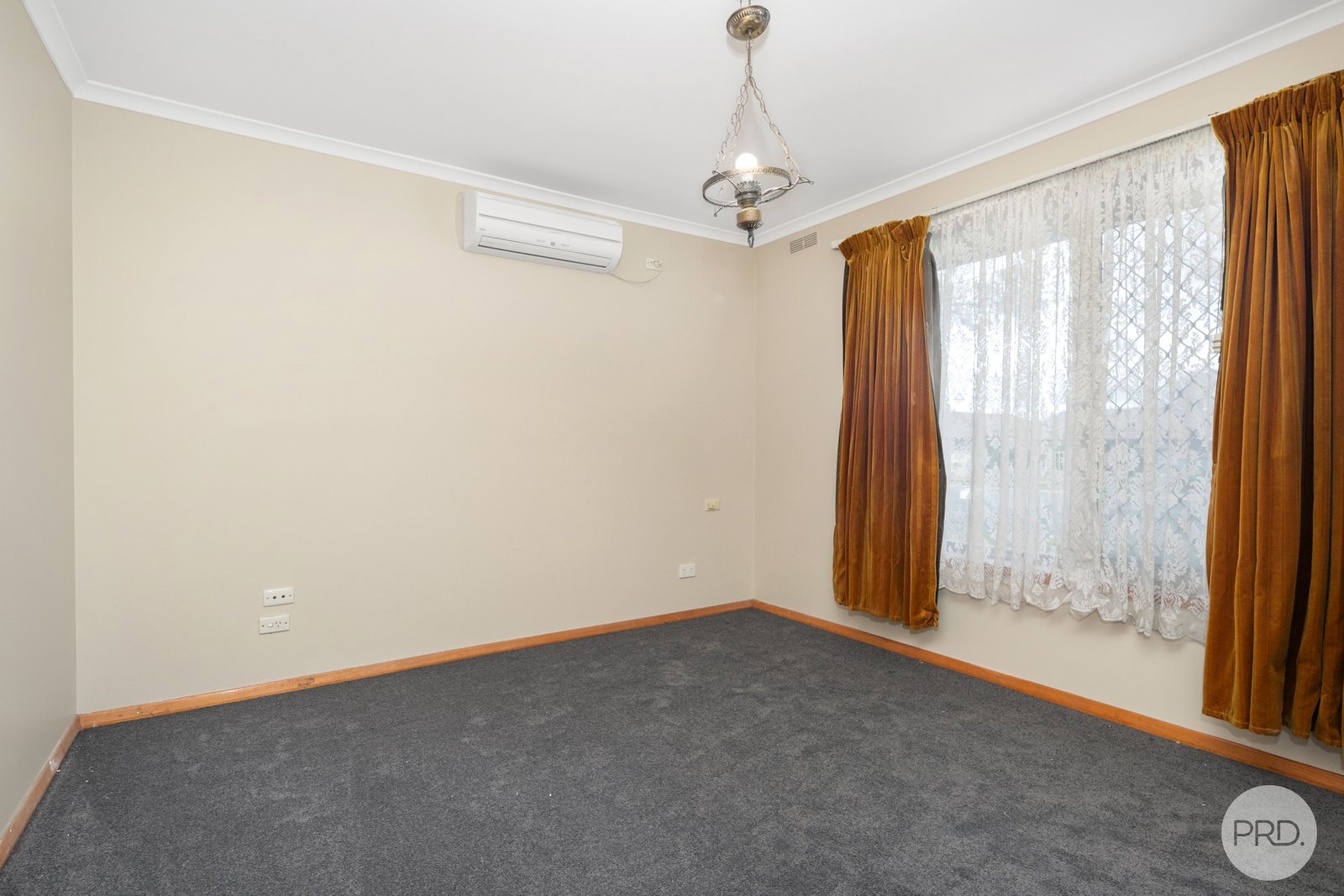34 Beverin Street SEBASTOPOL 8
