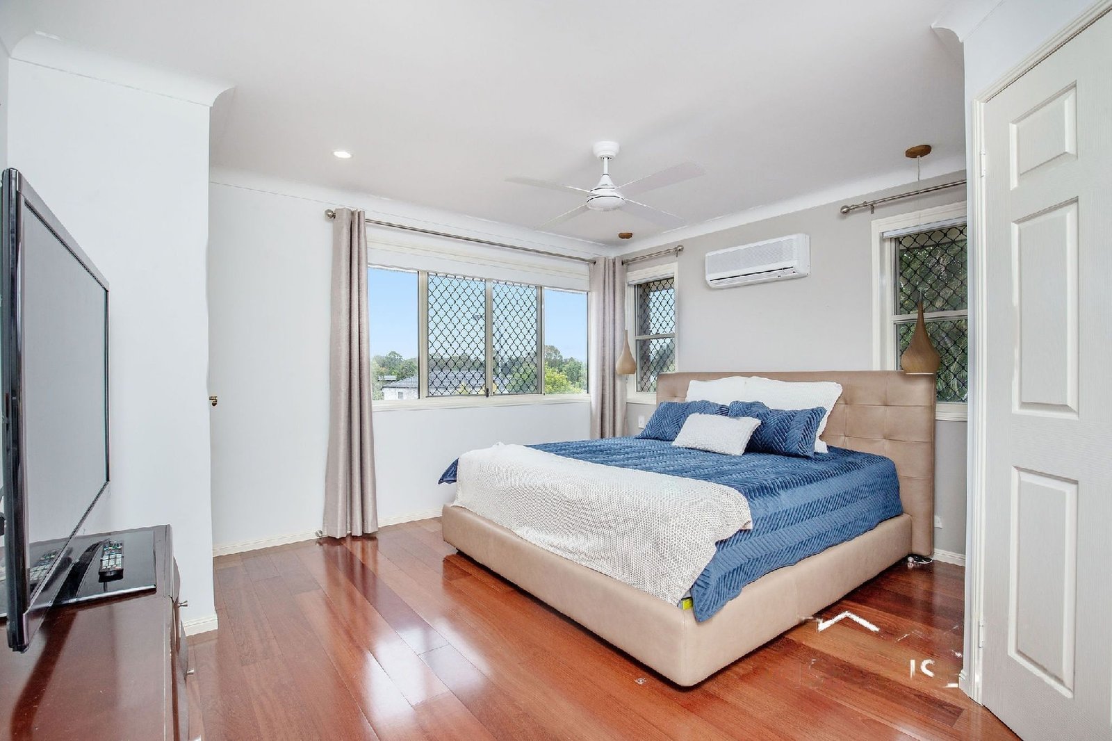 34 Breakwater Road ROBINA 5