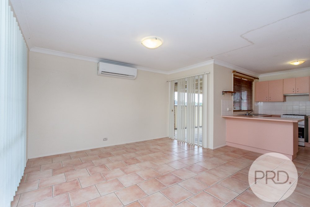 34 Candlebark Circuit GLENMORE PARK 6