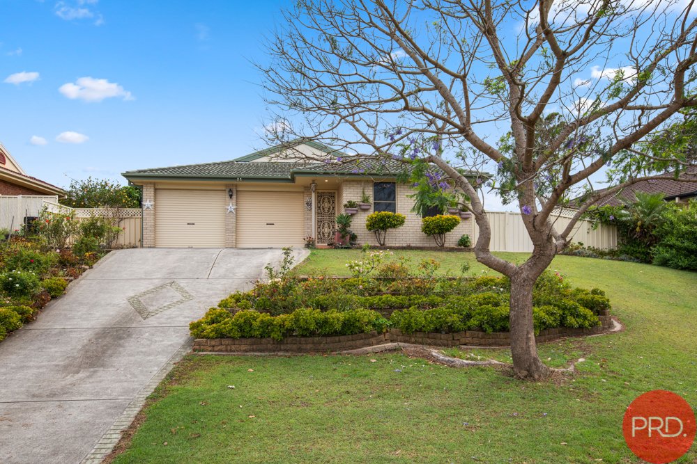 34 Canterbury Drive RAWORTH 1