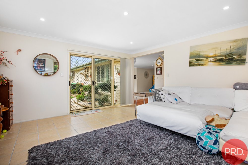 34 Canterbury Drive RAWORTH 2