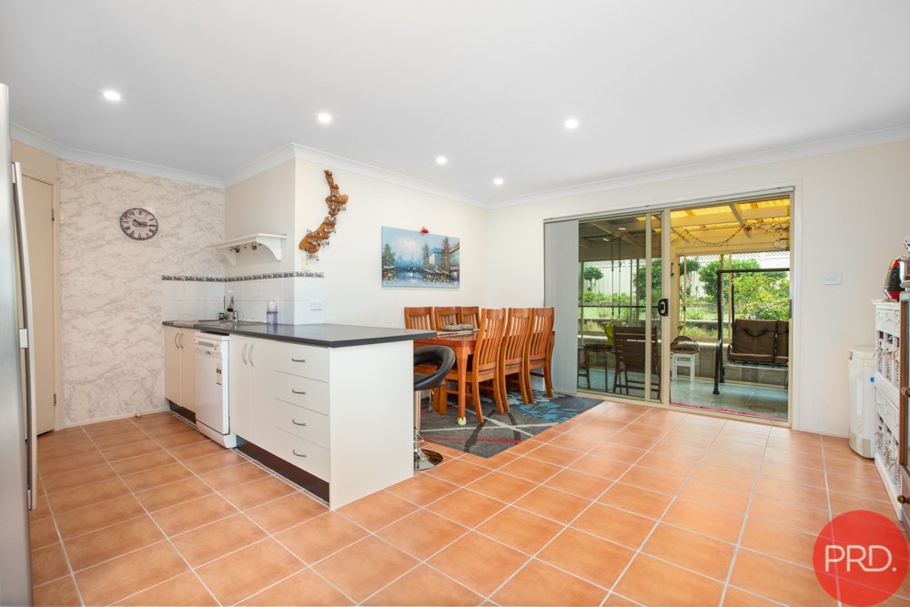 34 Canterbury Drive RAWORTH 4