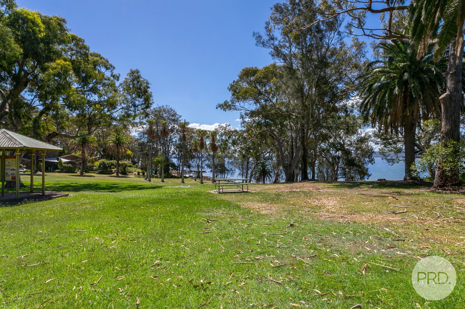 34 Caswell Crescent TANILBA BAY 5