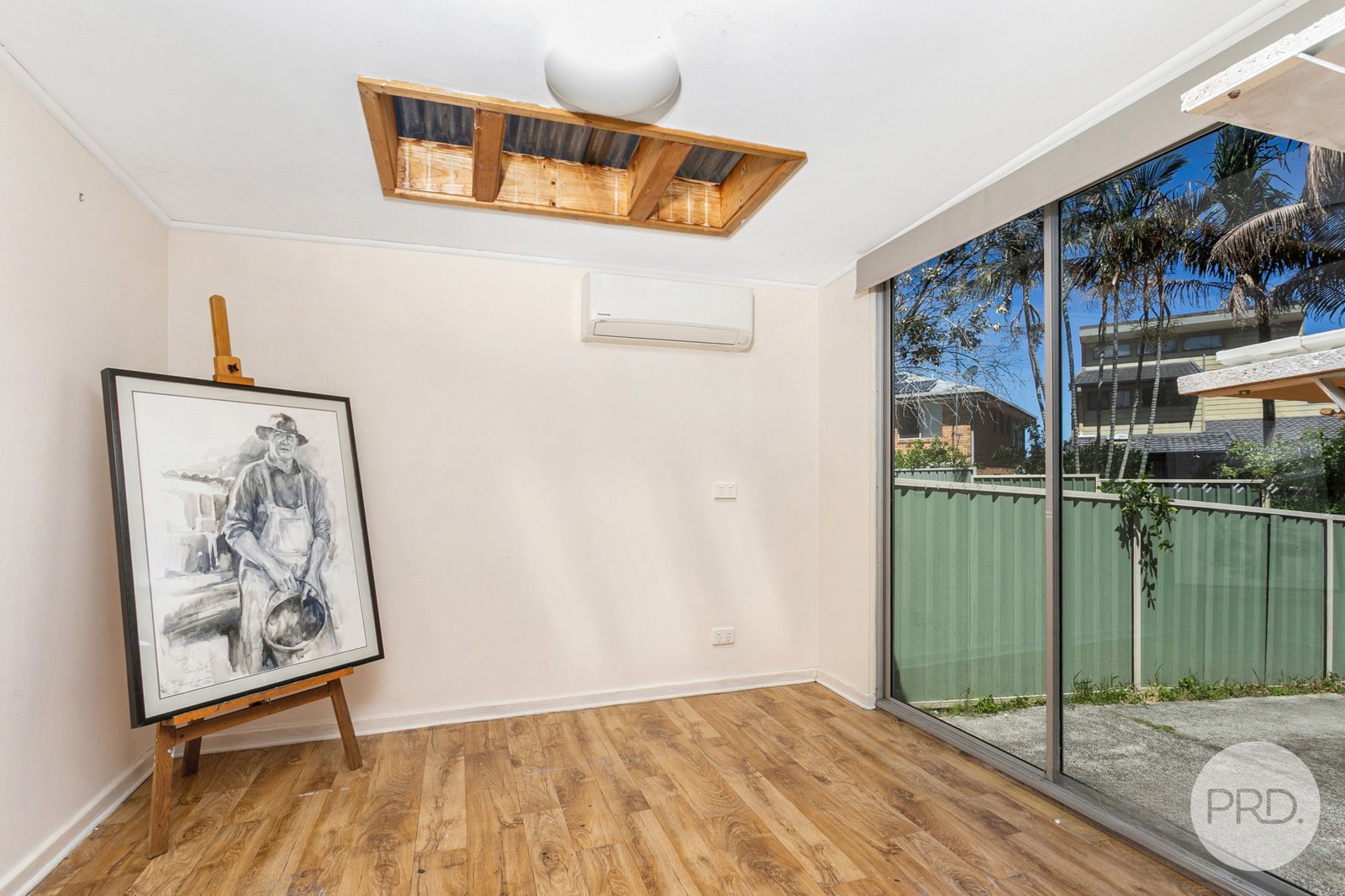 34 Caswell Crescent TANILBA BAY 11