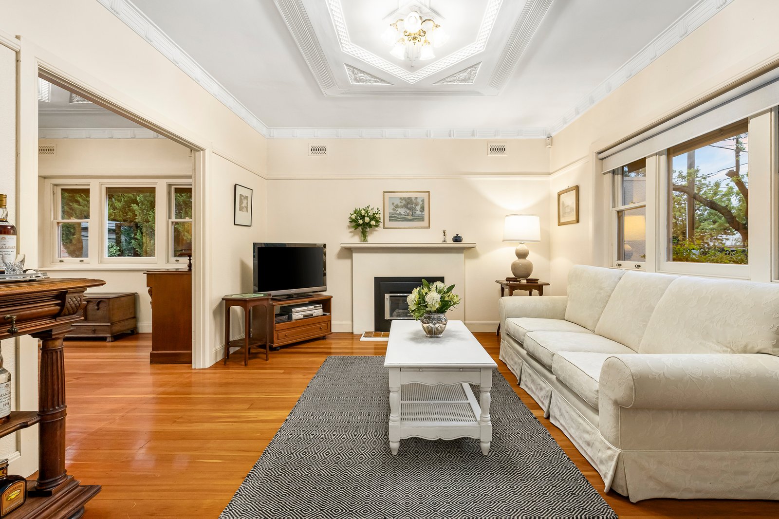 Gallery: 34 Centre Road