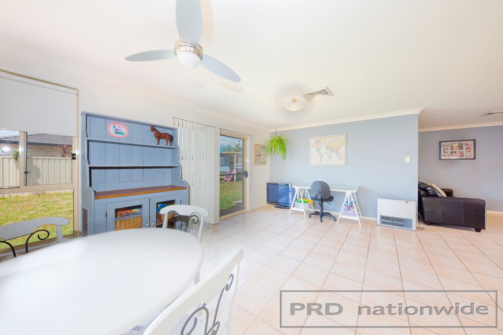 34 Coburn Circuit METFORD 7