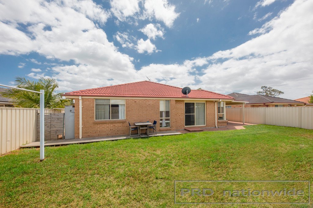 34 Coburn Circuit METFORD 17
