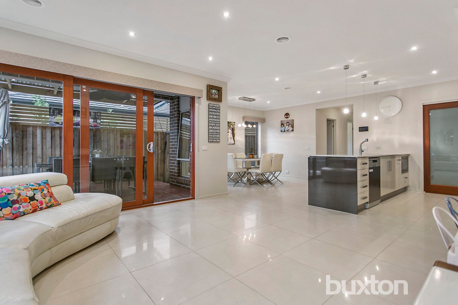 Gallery: 34 Dahlia Crescent