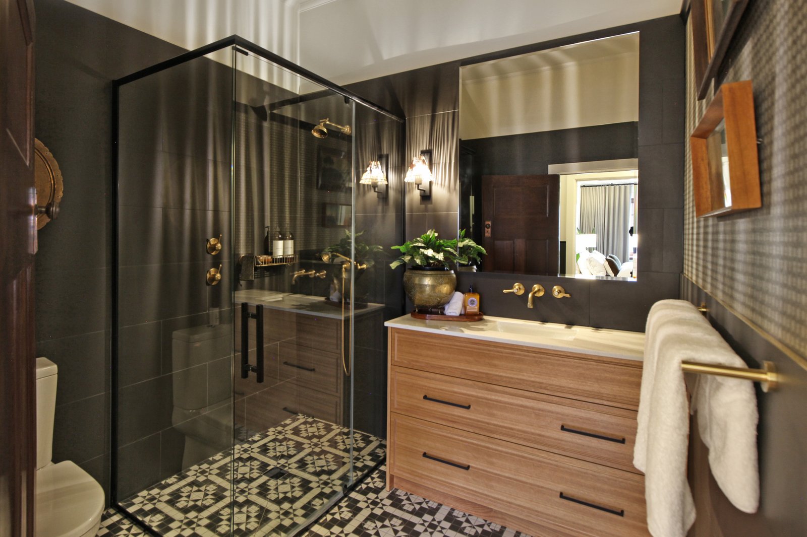 Real Estate and Property in 34 Davy Street, Woodend, VIC