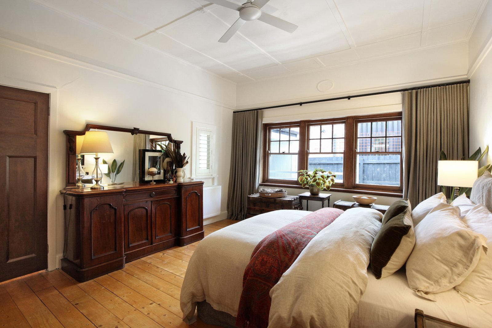 Real Estate and Property in 34 Davy Street, Woodend, VIC