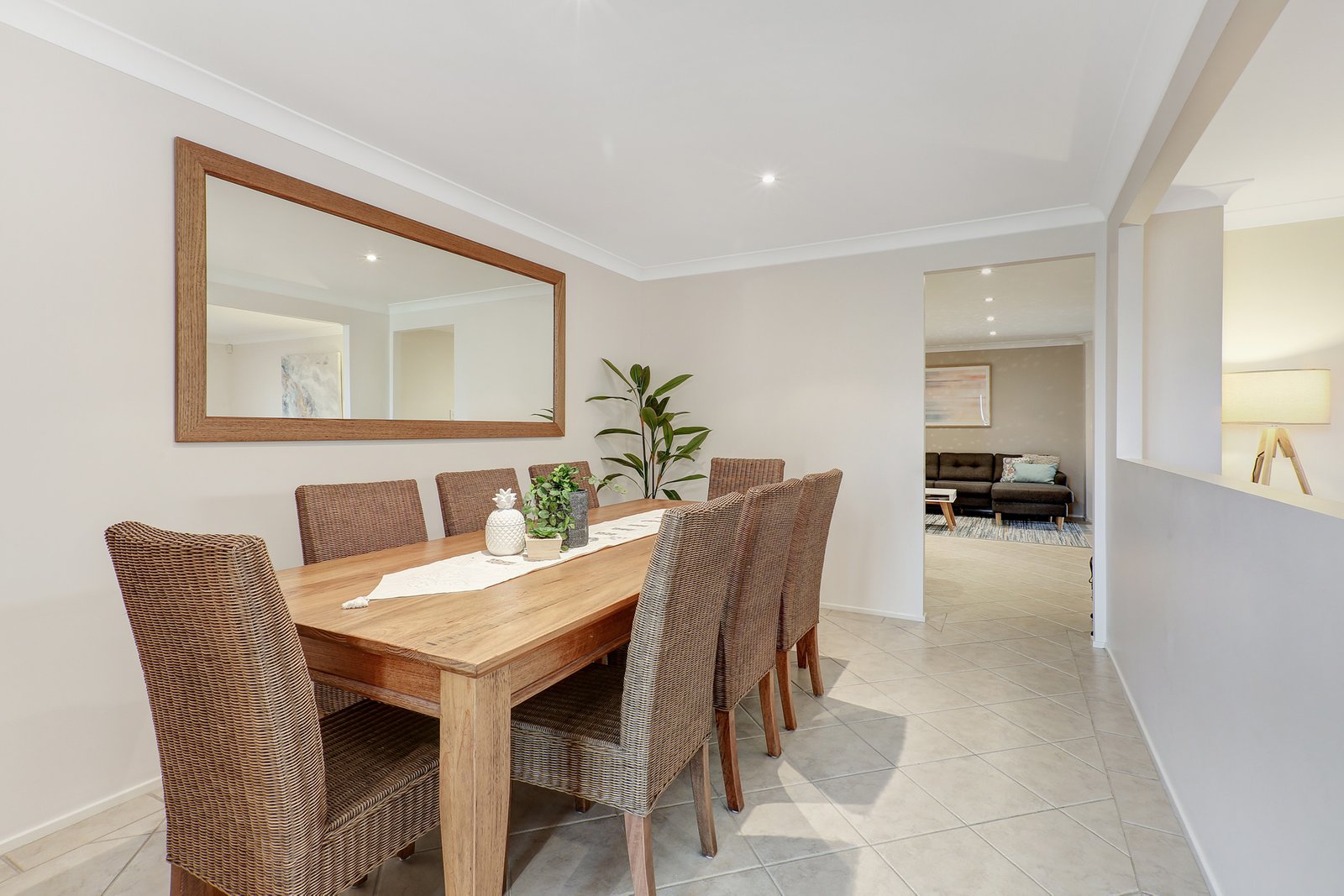 34 Denham Drive HORSLEY 5