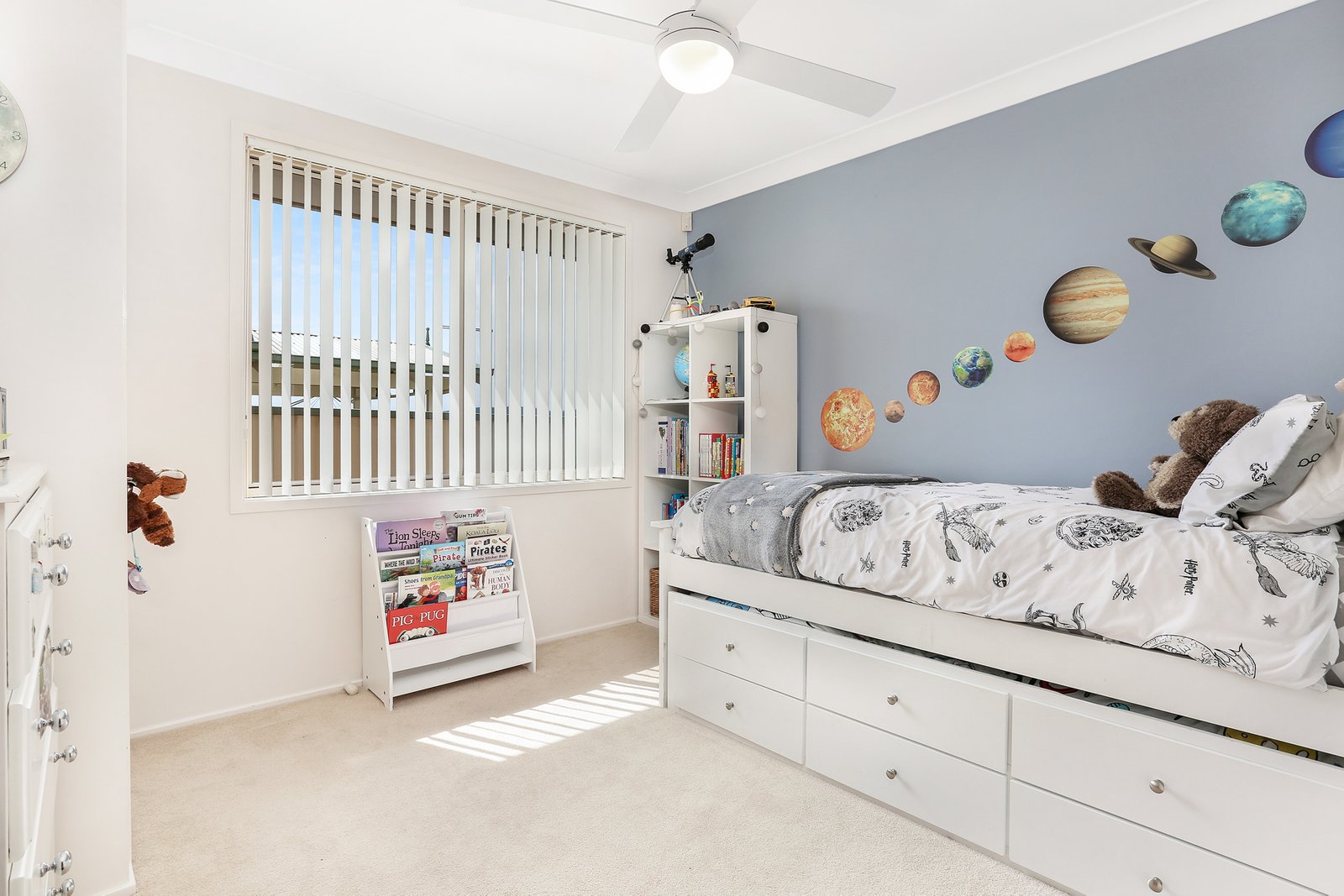 34 Denham Drive HORSLEY 10