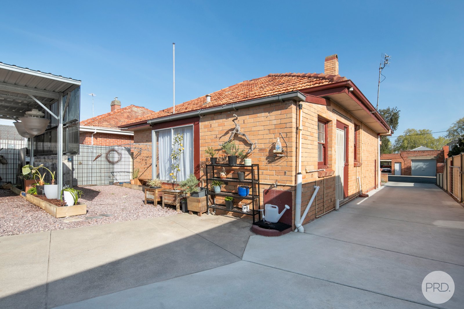 34 Duke Street NEWINGTON 14
