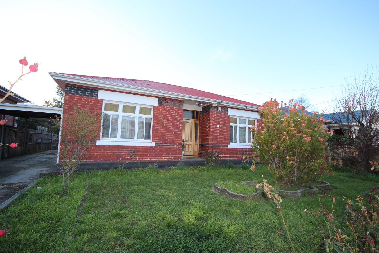 34 Duke Street SANDY BAY 1