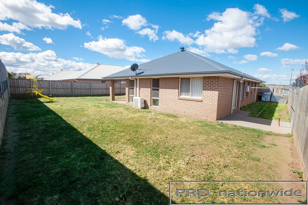 34 Dunnart Street ABERGLASSLYN 4