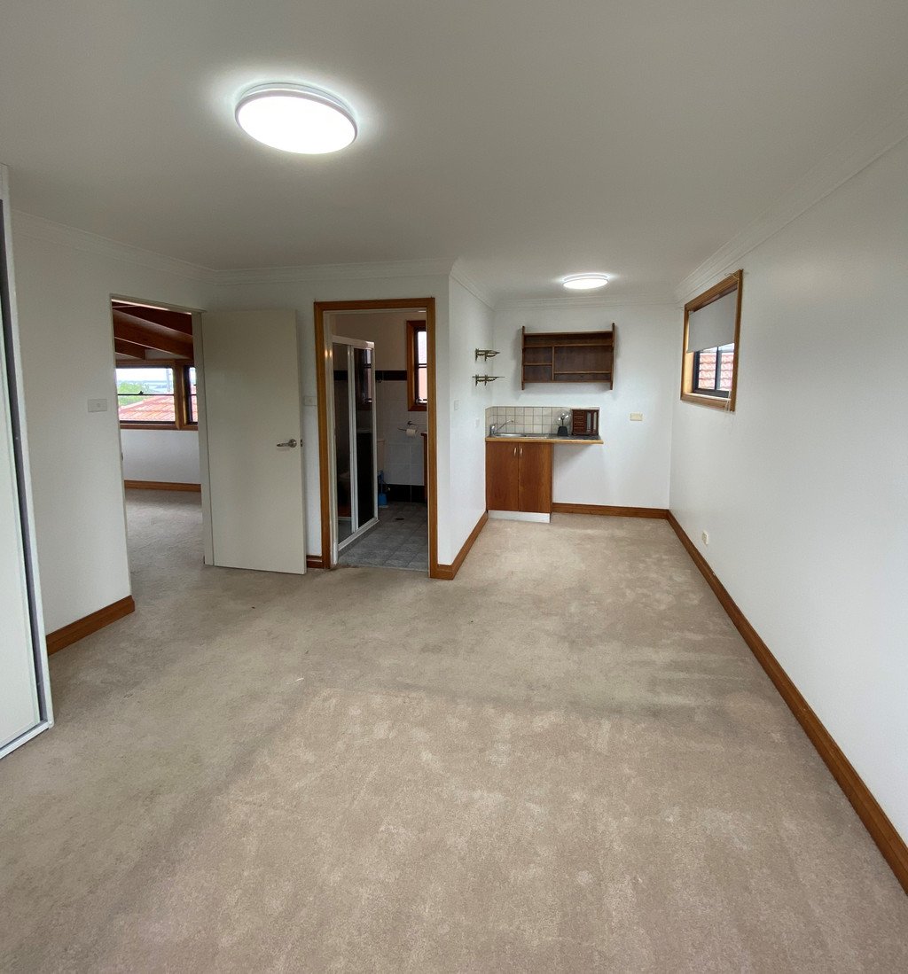 34 East Street BLAKEHURST 7