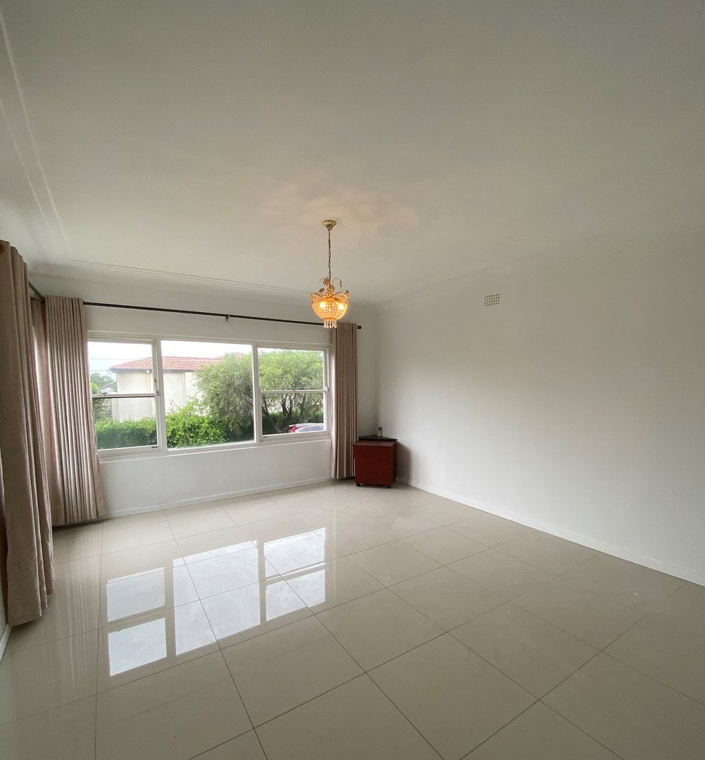 34 East Street BLAKEHURST 8