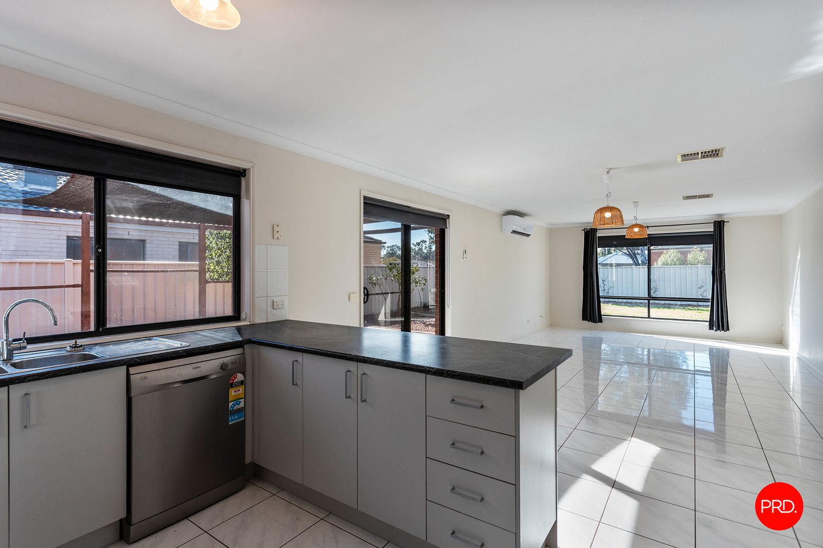 34 Elandra Drive ASCOT 5