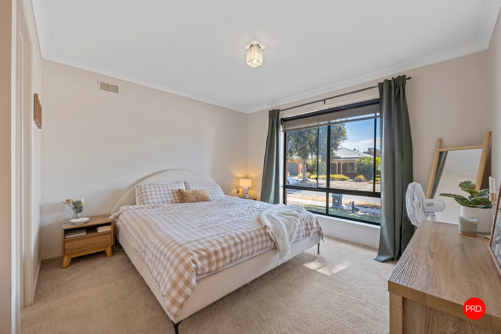 34 Elandra Drive ASCOT 7