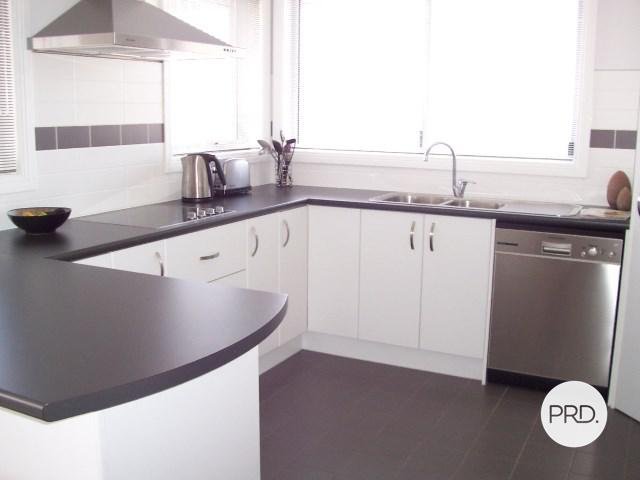 34 Esplanade  MIDWAY POINT 2