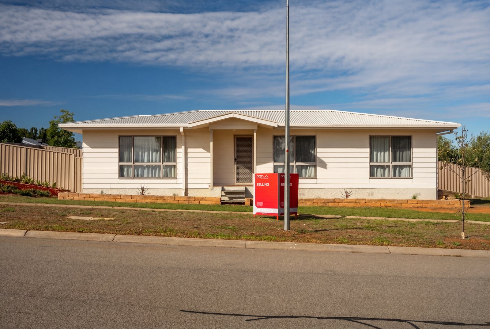 34 Flack Crescent BOOROOMA 1