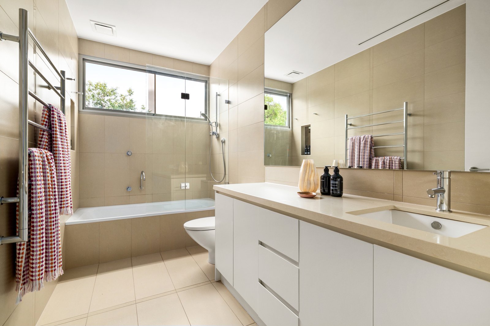 34 Foam Street, Elwood, 3184