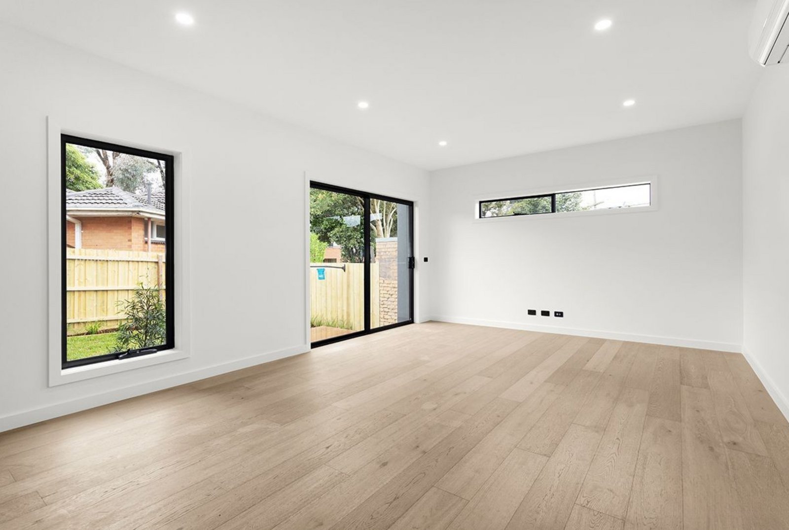 Gallery: 3/4 Fulton Crescent