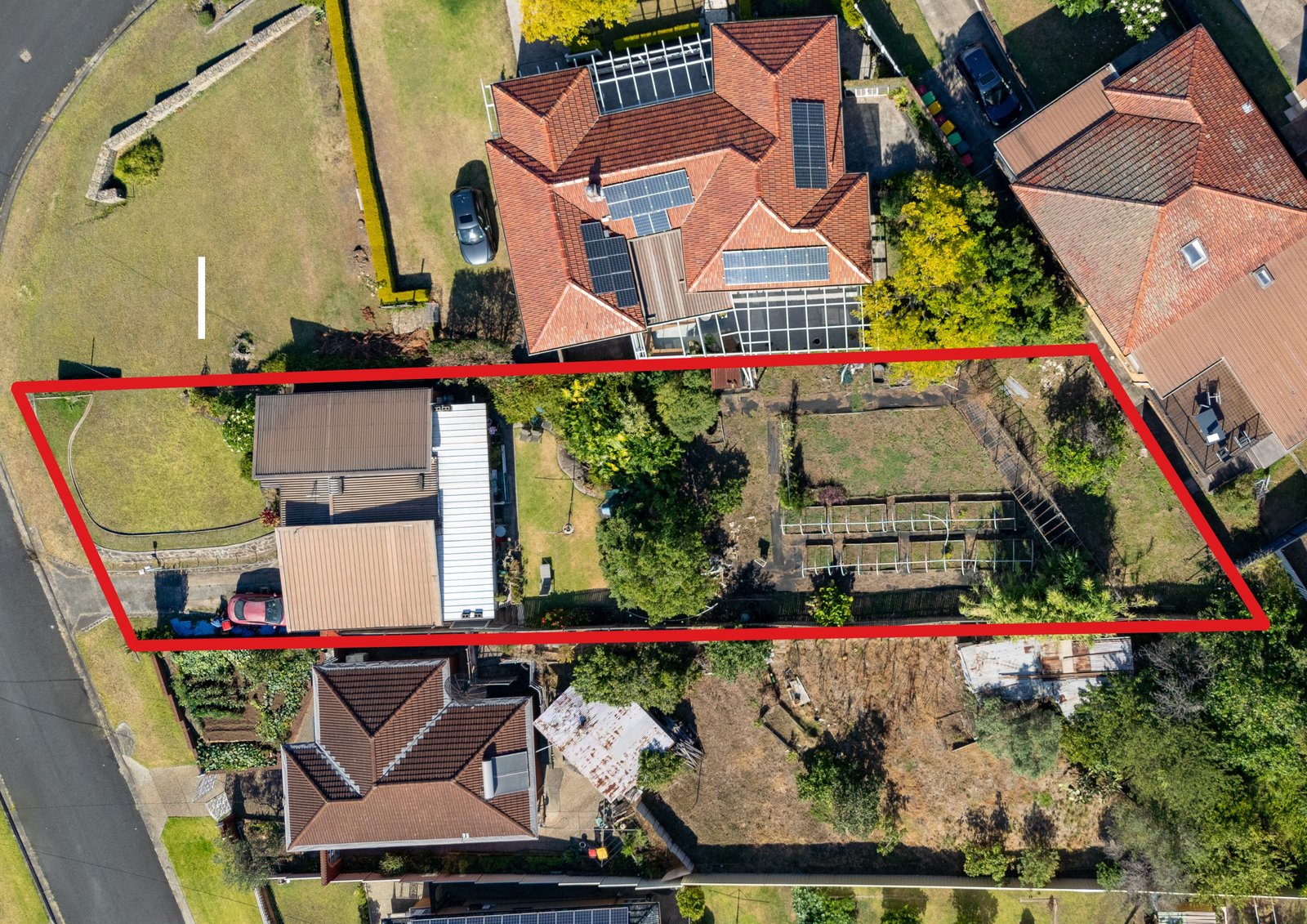 34 Gloria Crescent LAKE HEIGHTS 3