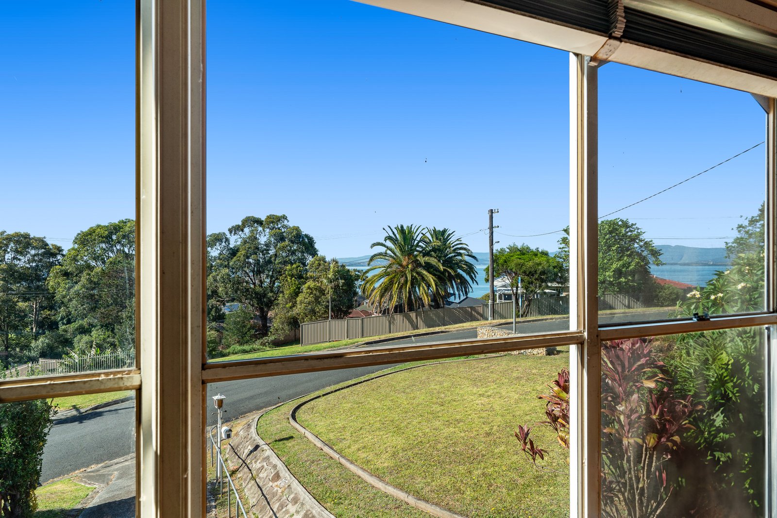 34 Gloria Crescent LAKE HEIGHTS 8