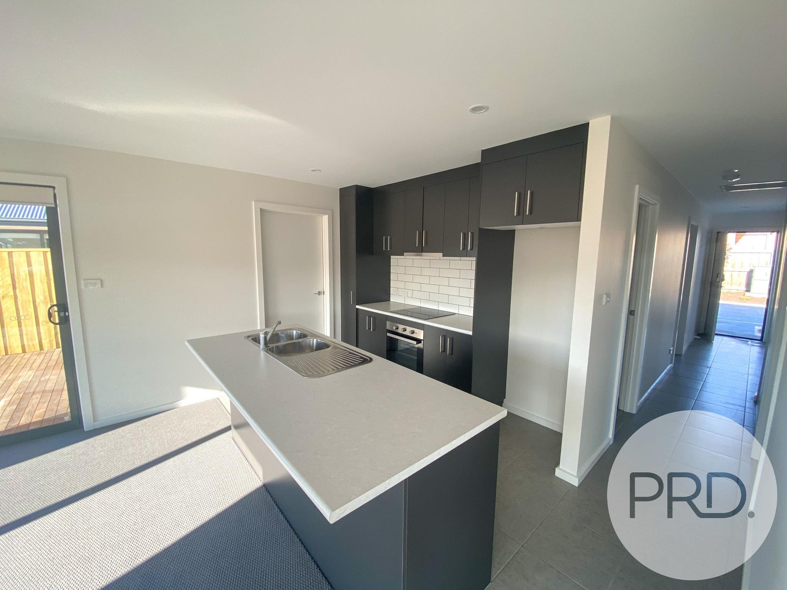 3/4 Haskell Road BRIGHTON 2