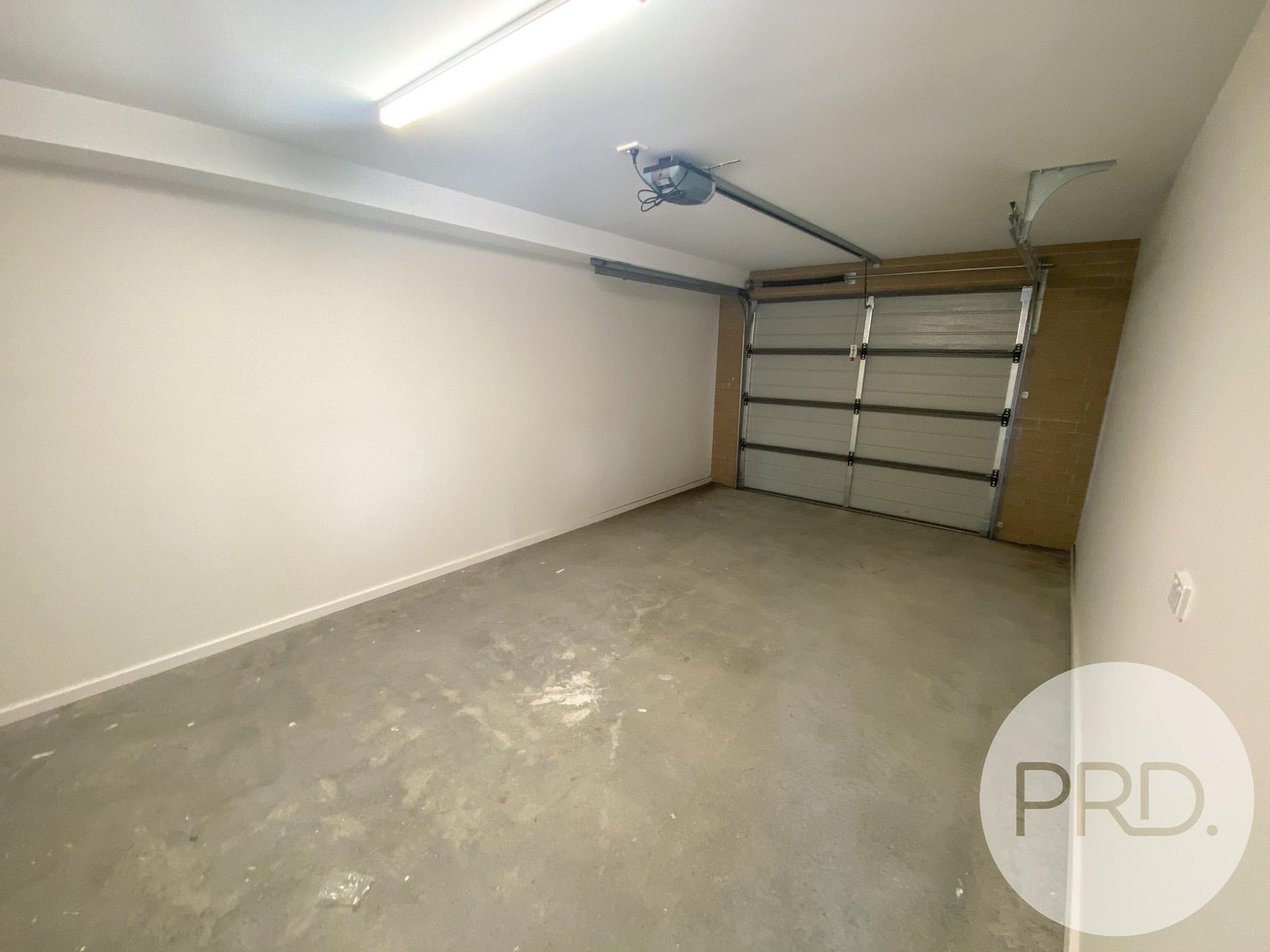 3/4 Haskell Road BRIGHTON 9