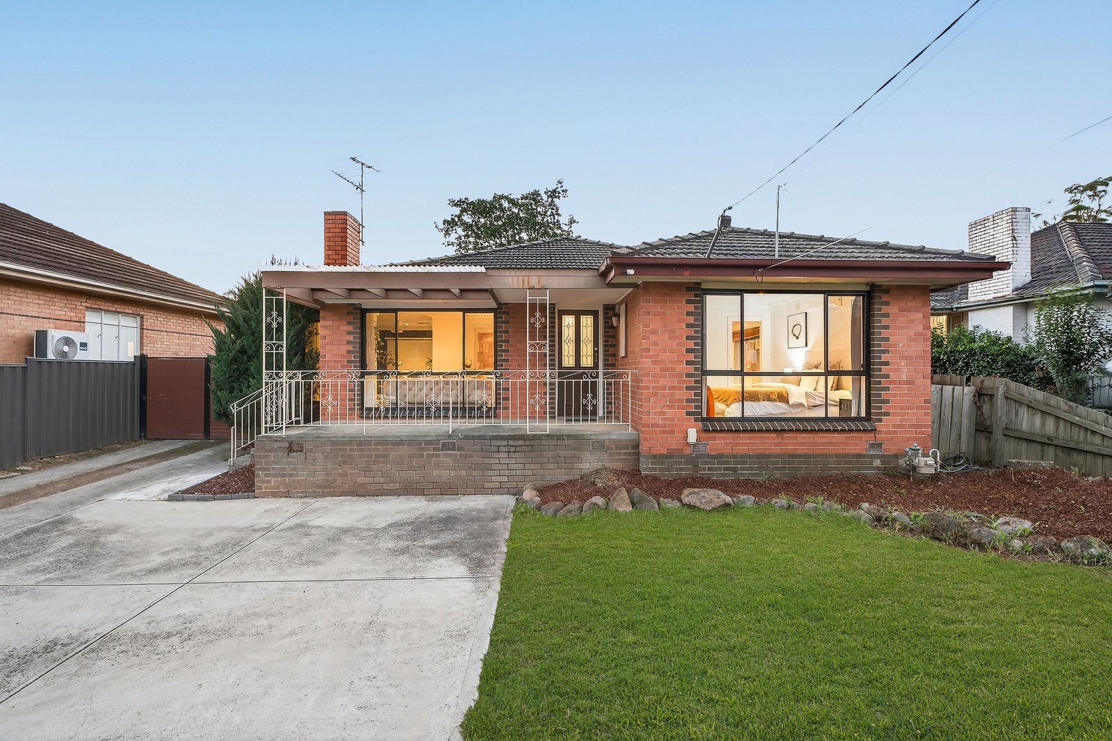 Gallery: 34 Hastings Avenue