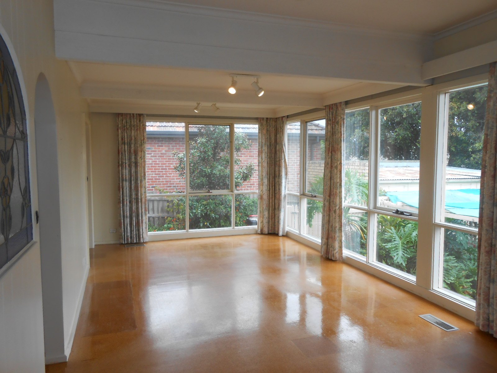 Gallery: 34 Henry Street