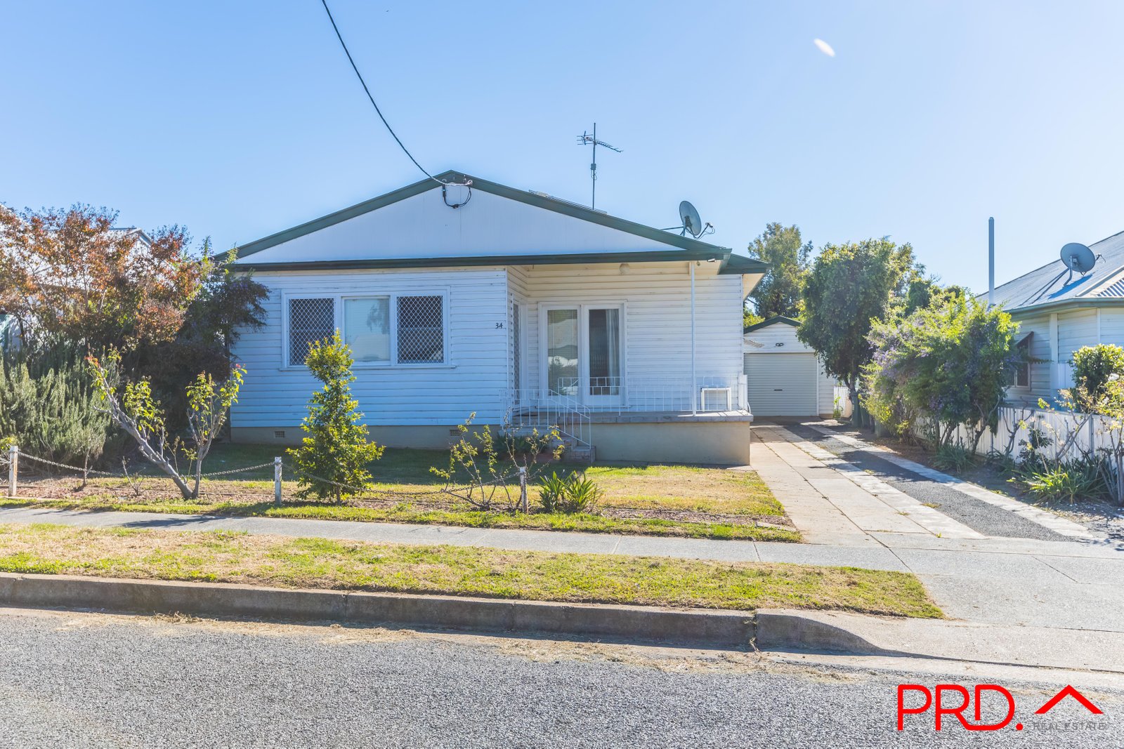 34 Hillvue Road TAMWORTH 2
