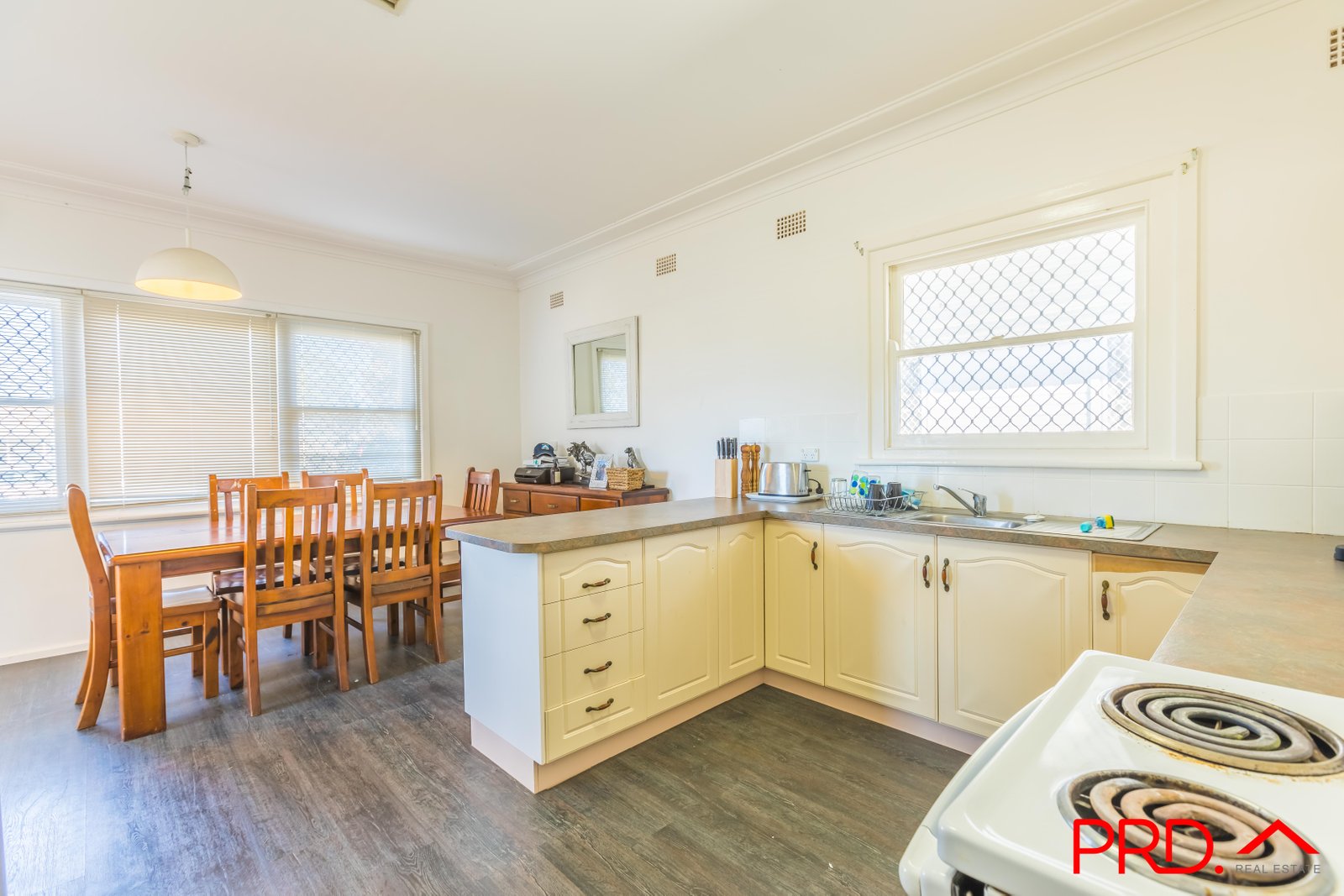 34 Hillvue Road TAMWORTH 6