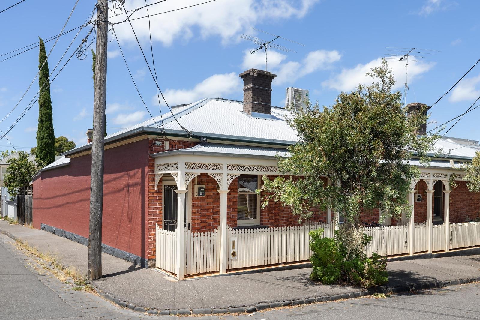 13 Norman Dykes Avenue, Cooma