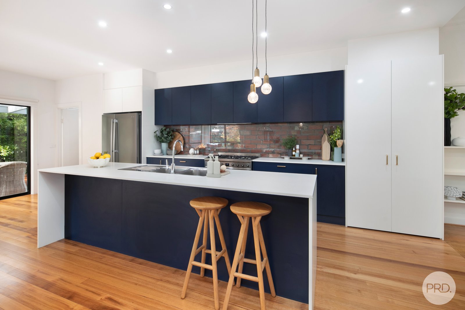 34 Hotham Street LAKE WENDOUREE 6